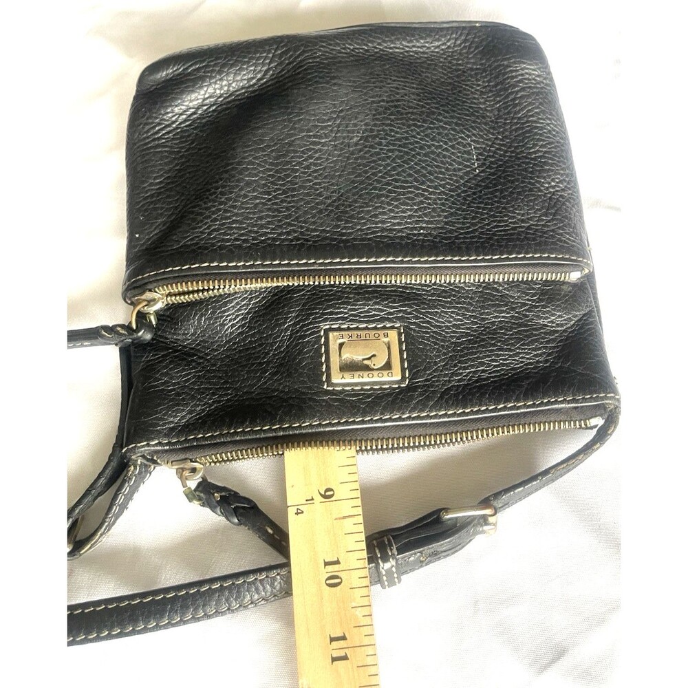 Dooney & Bourke Black Pebbled Leather Shoulder Bag Zip Crossbody Y2K